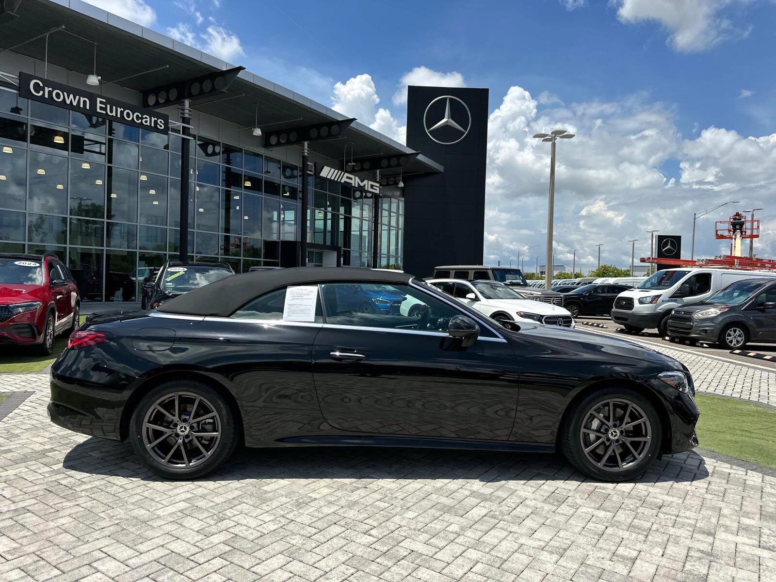 2024 Mercedes Benz CLE 300 4MATIC Cabriolet photo 3