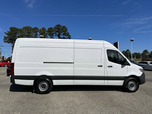 2023 mercedes benz 4500 high roof 4 cyl diesel