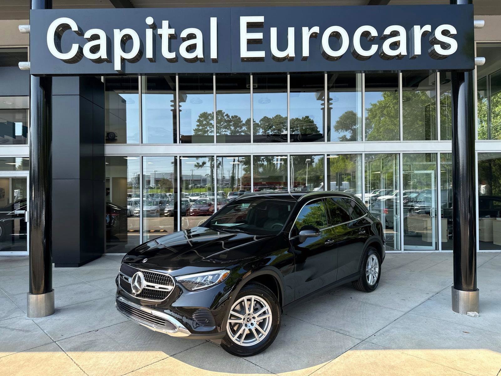 2025 Mercedes-Benz GLC 300