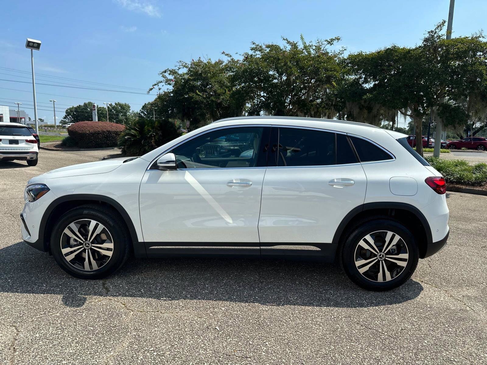 2026 Mercedes Benz GLA 250 photo 2