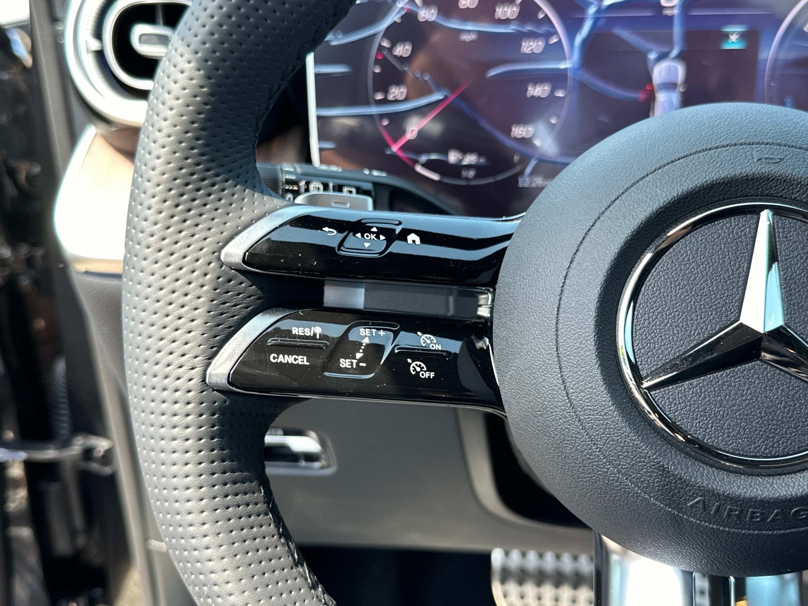 2025 Mercedes-Benz GLC Base - Photo 26