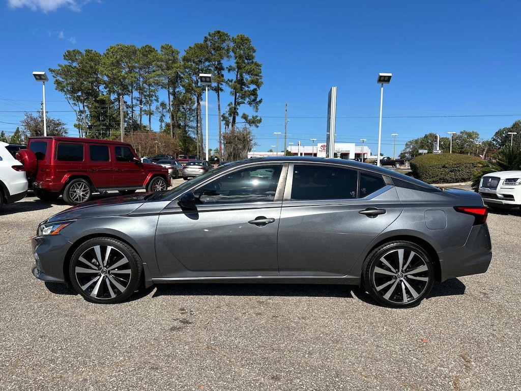 Used 2020 Nissan Altima 2.5 SR Sedan
