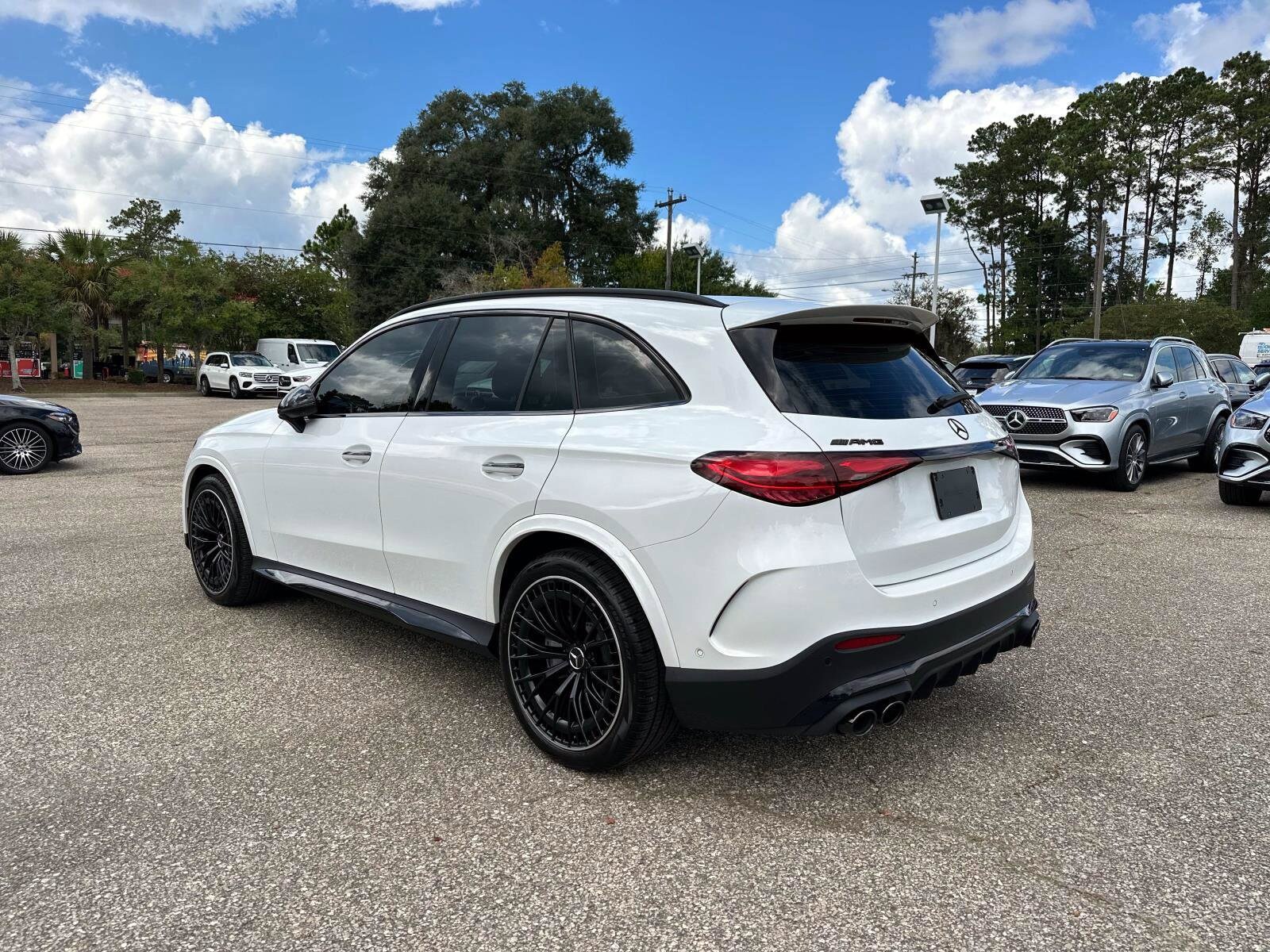 2024 Mercedes Benz GLC AMG 43 4MATIC photo 2