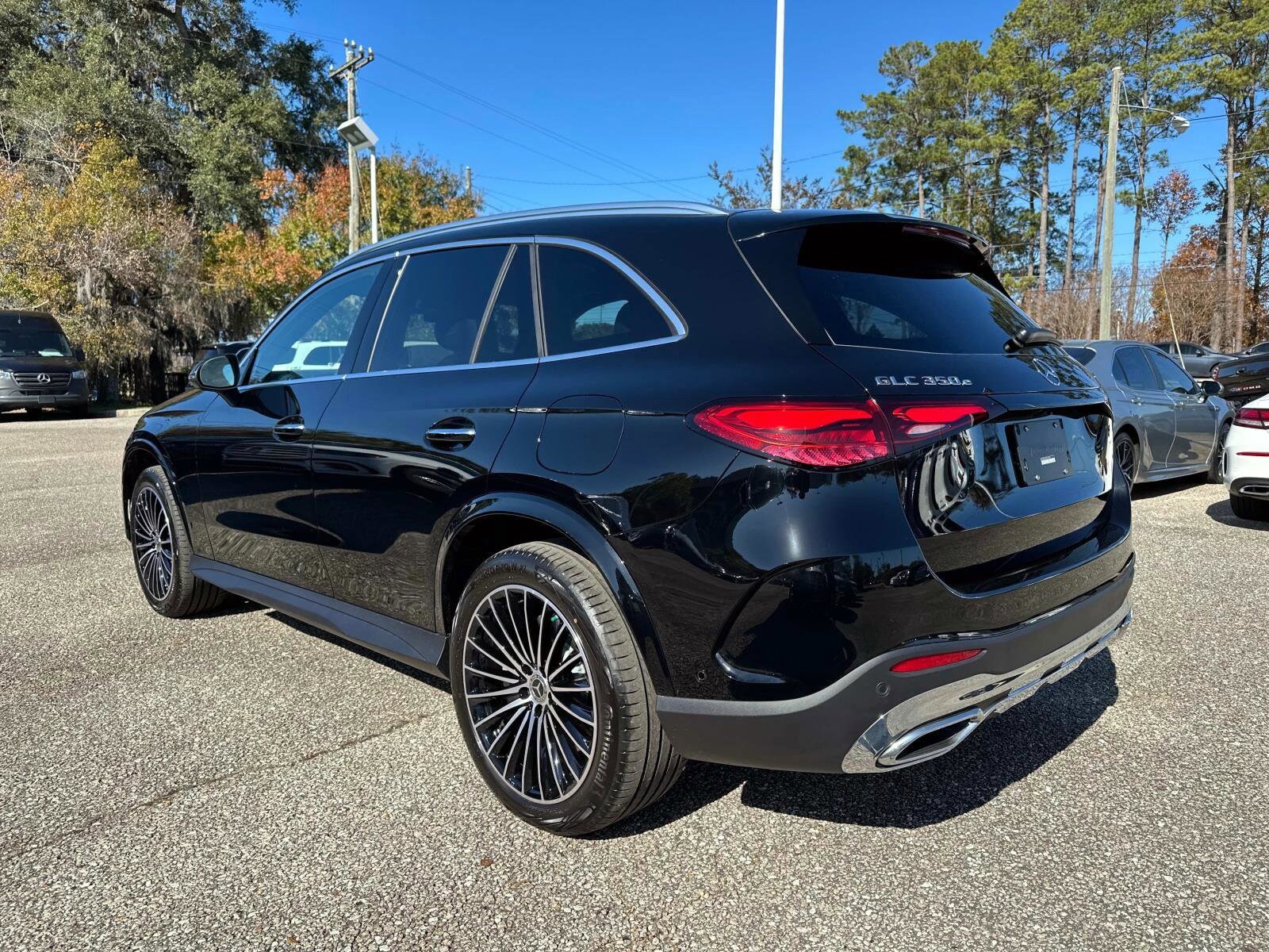 2025 Mercedes Benz GLC 350e 4MATIC photo 2
