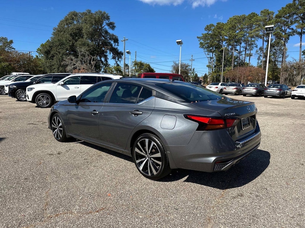 Used 2020 Nissan Altima 2.5 SR Sedan