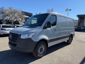 2024 Mercedes-Benz Sprinter 2500 Standard Roof 4-Cyl Diesel HO Van