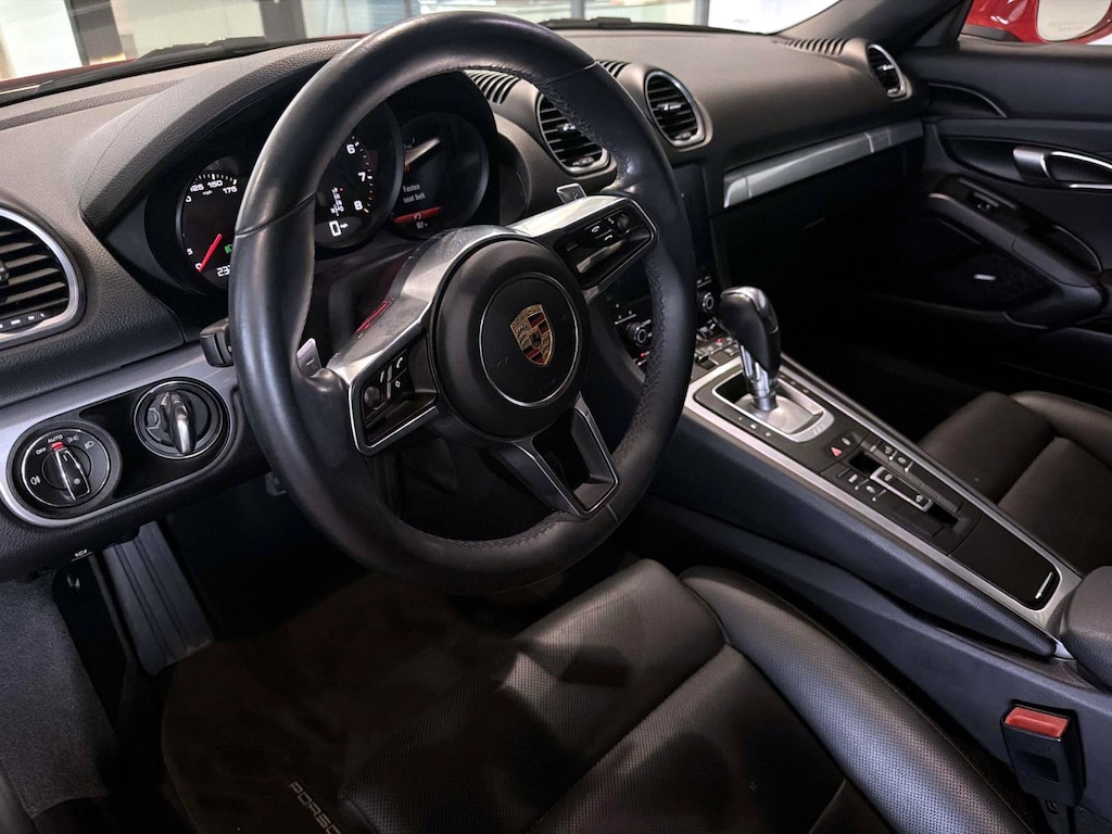 Used 2017 Porsche 718 Boxster Cabriolet