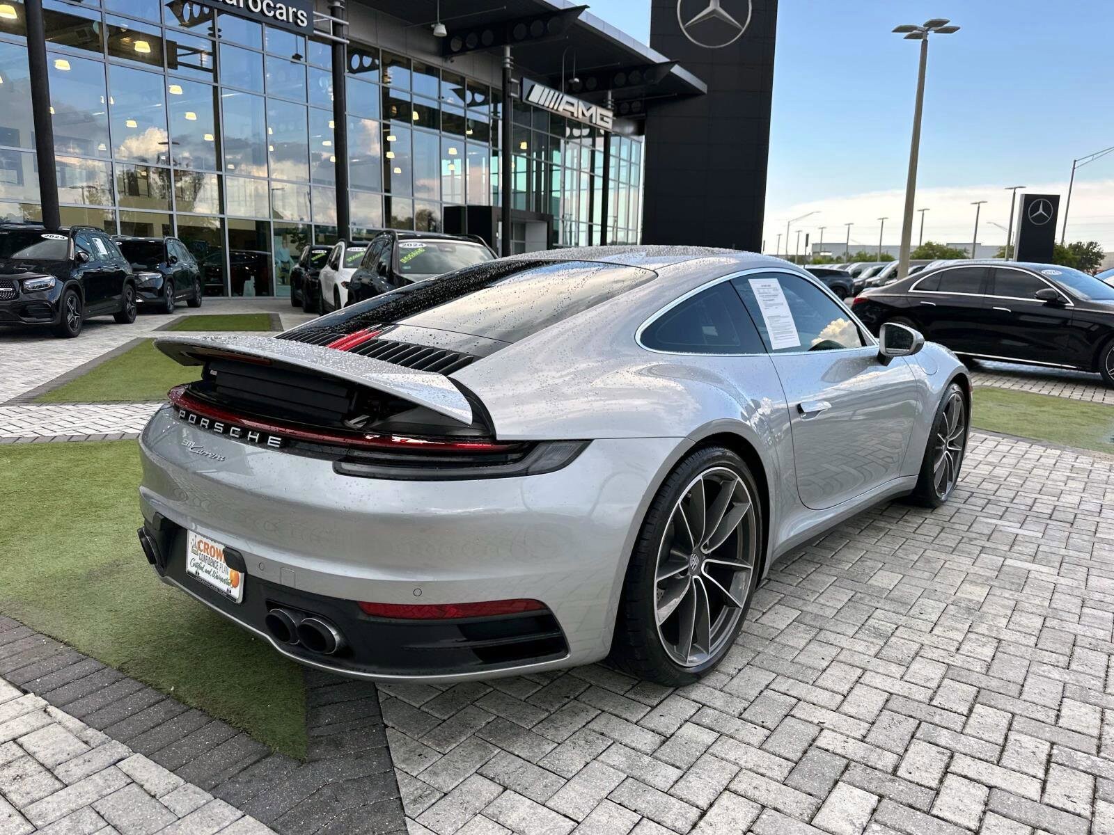 2024 Porsche 911 photo 3