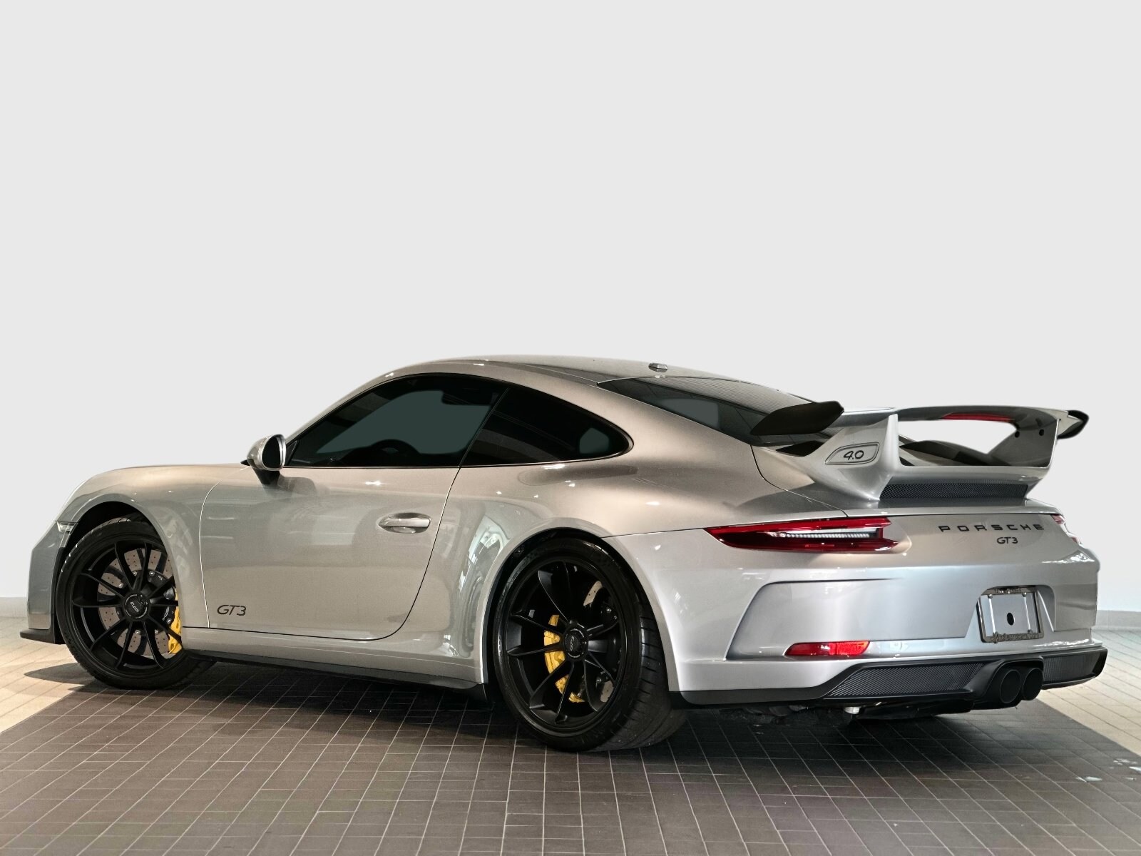 2018 Porsche 911 GT3 photo 3