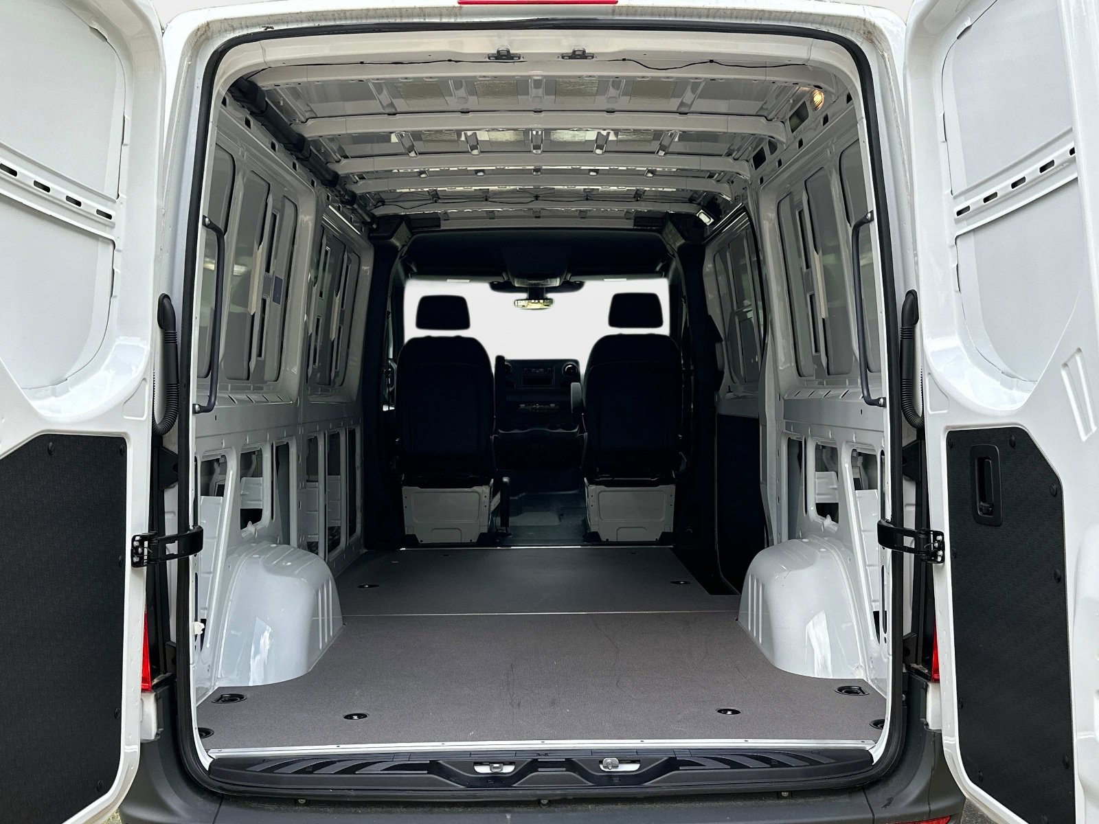 2025 Mercedes-Benz Sprinter Cargo Van Base - Photo 12