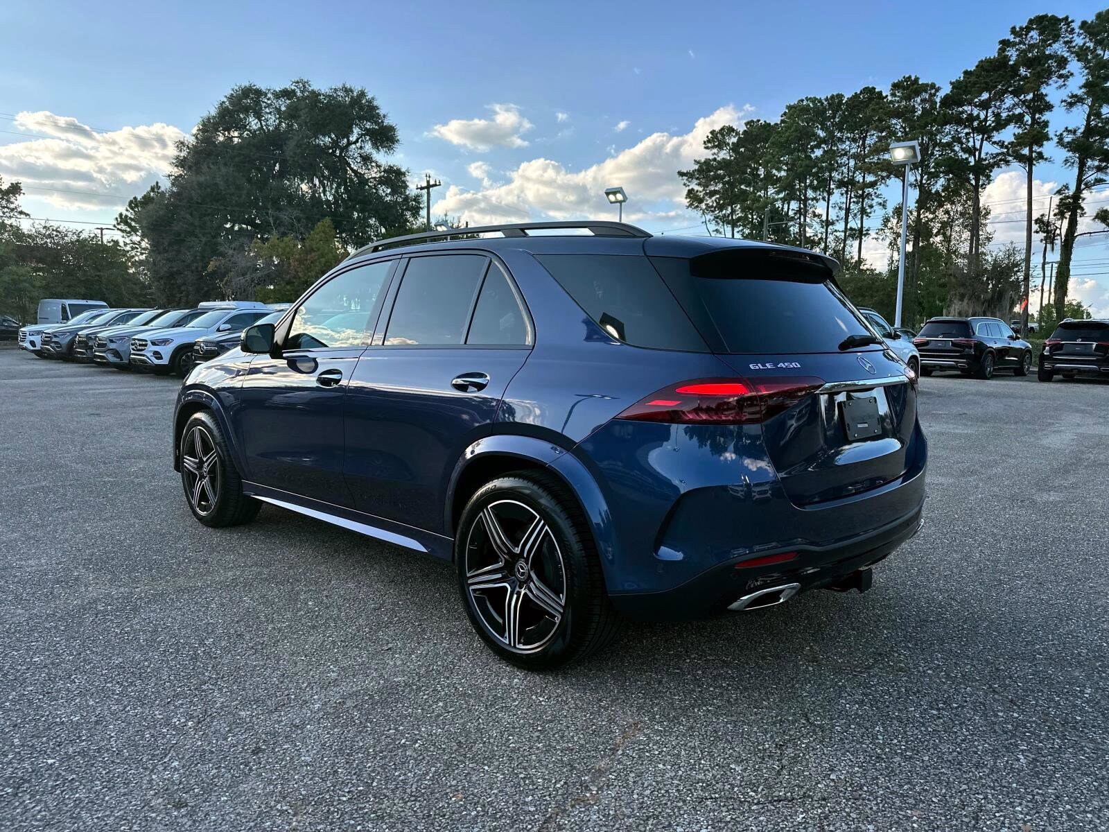 2026 Mercedes Benz GLE 450 4MATIC photo 2