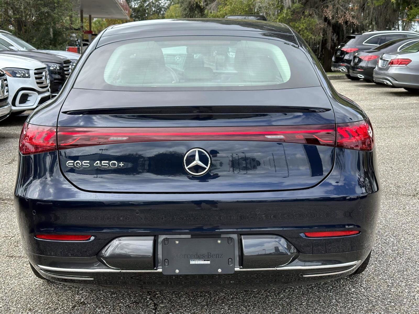 2024 Mercedes Benz EQS-Class Sedan photo 4