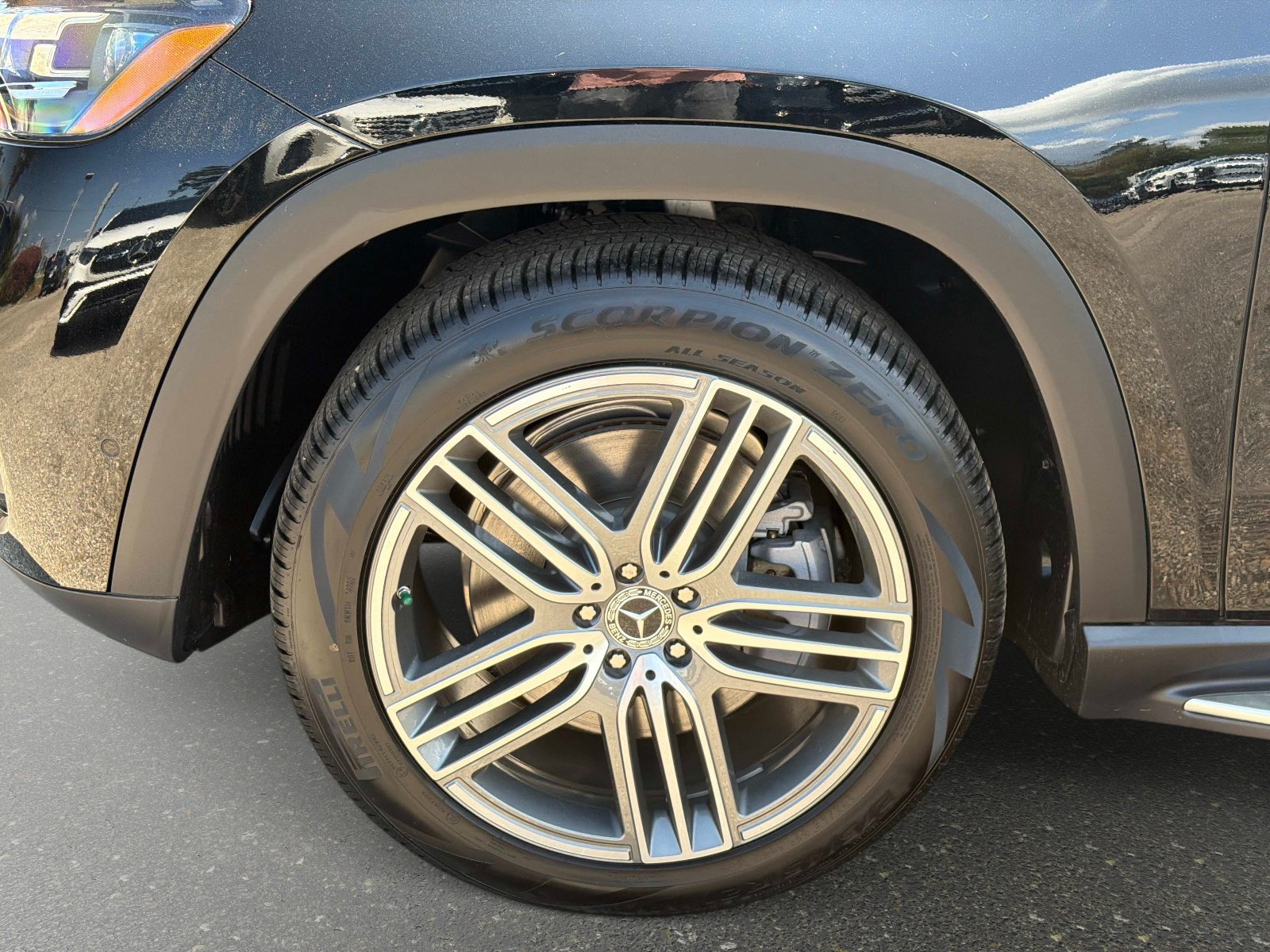 2026 Mercedes-Benz GLS Base - Photo 10