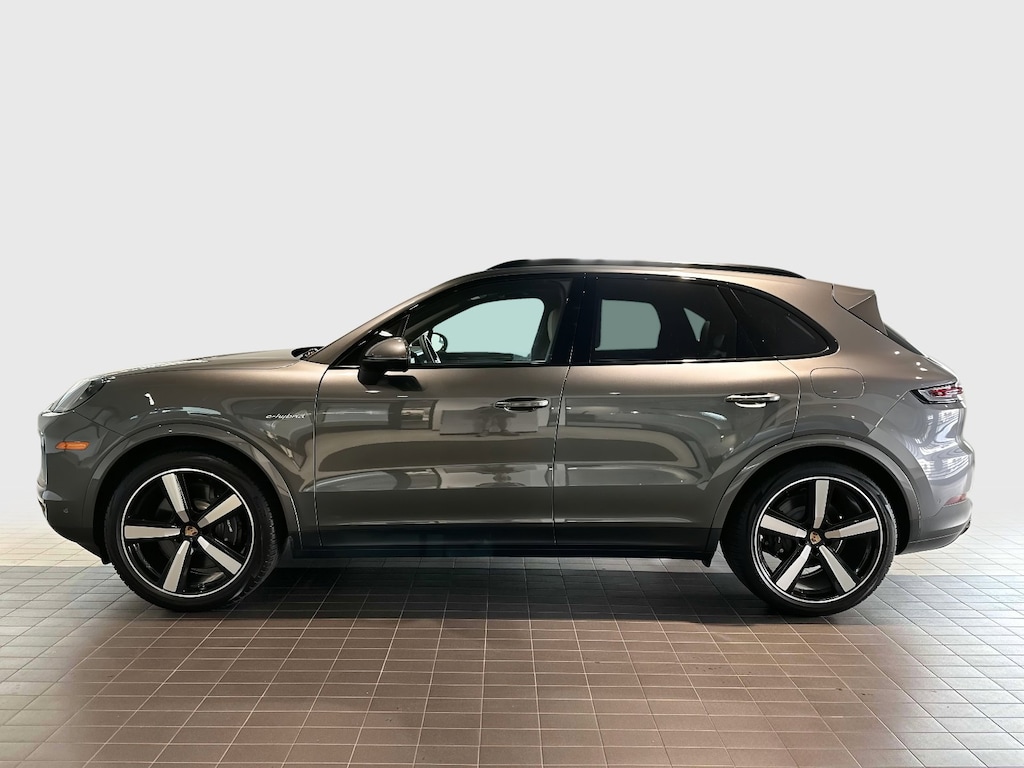 Used 2025 Porsche Cayenne E-Hybrid SUV