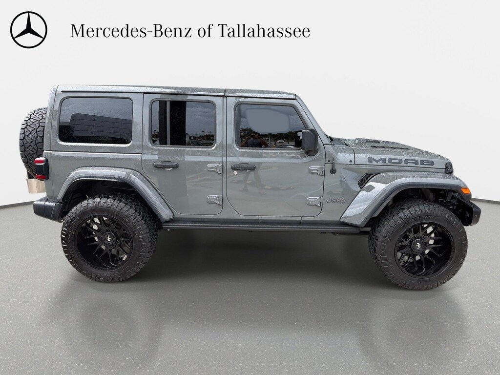 Used 2019 Jeep Wrangler Unlimited Sahara 4x4 SUV