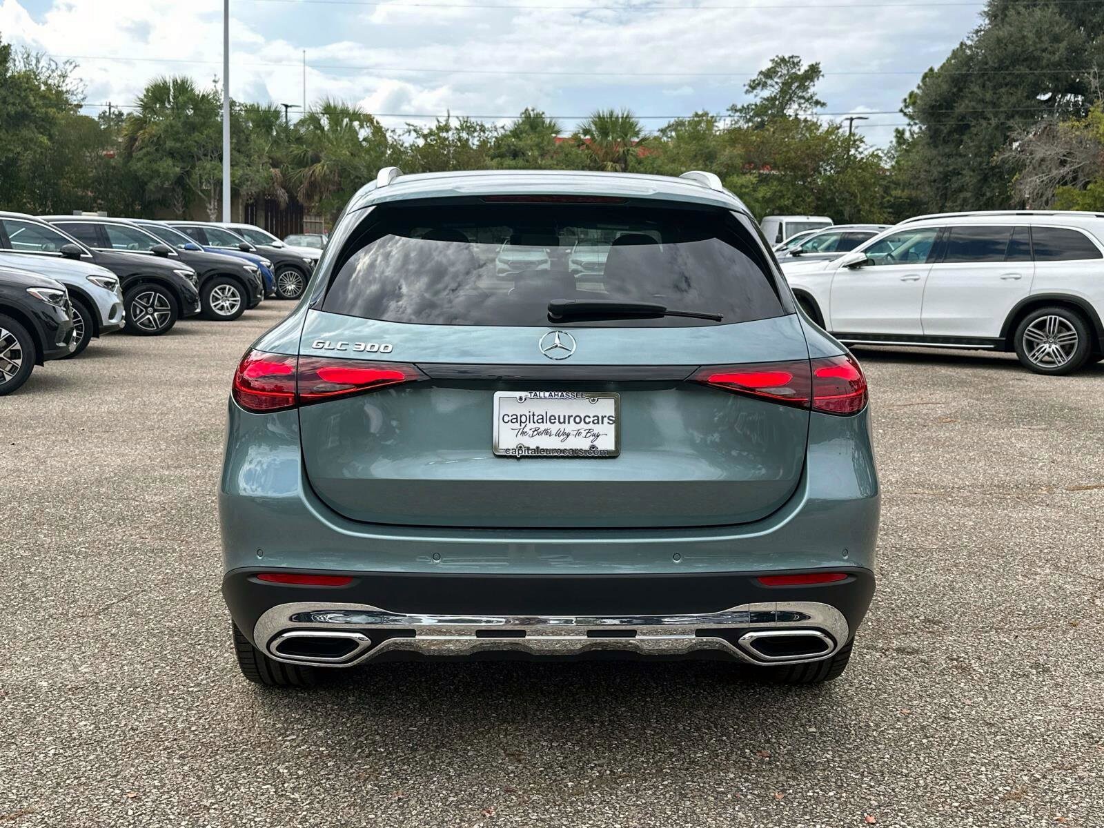 2026 Mercedes Benz GLC 300 photo 4