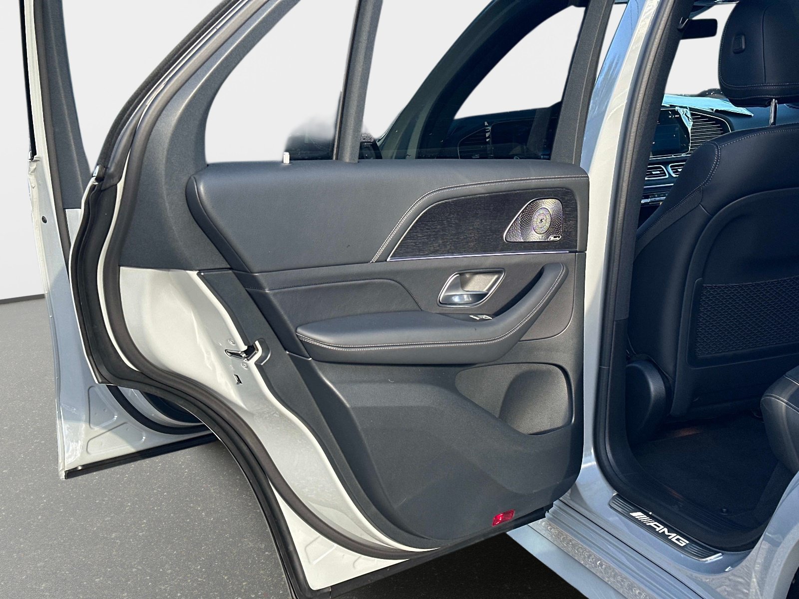 2026 Mercedes-Benz GLE AMG GLE 53 - Photo 12