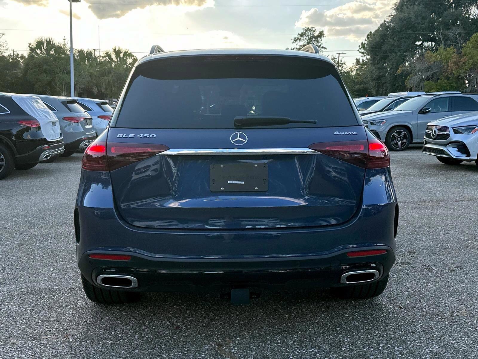 2026 Mercedes Benz GLE 450 4MATIC photo 3