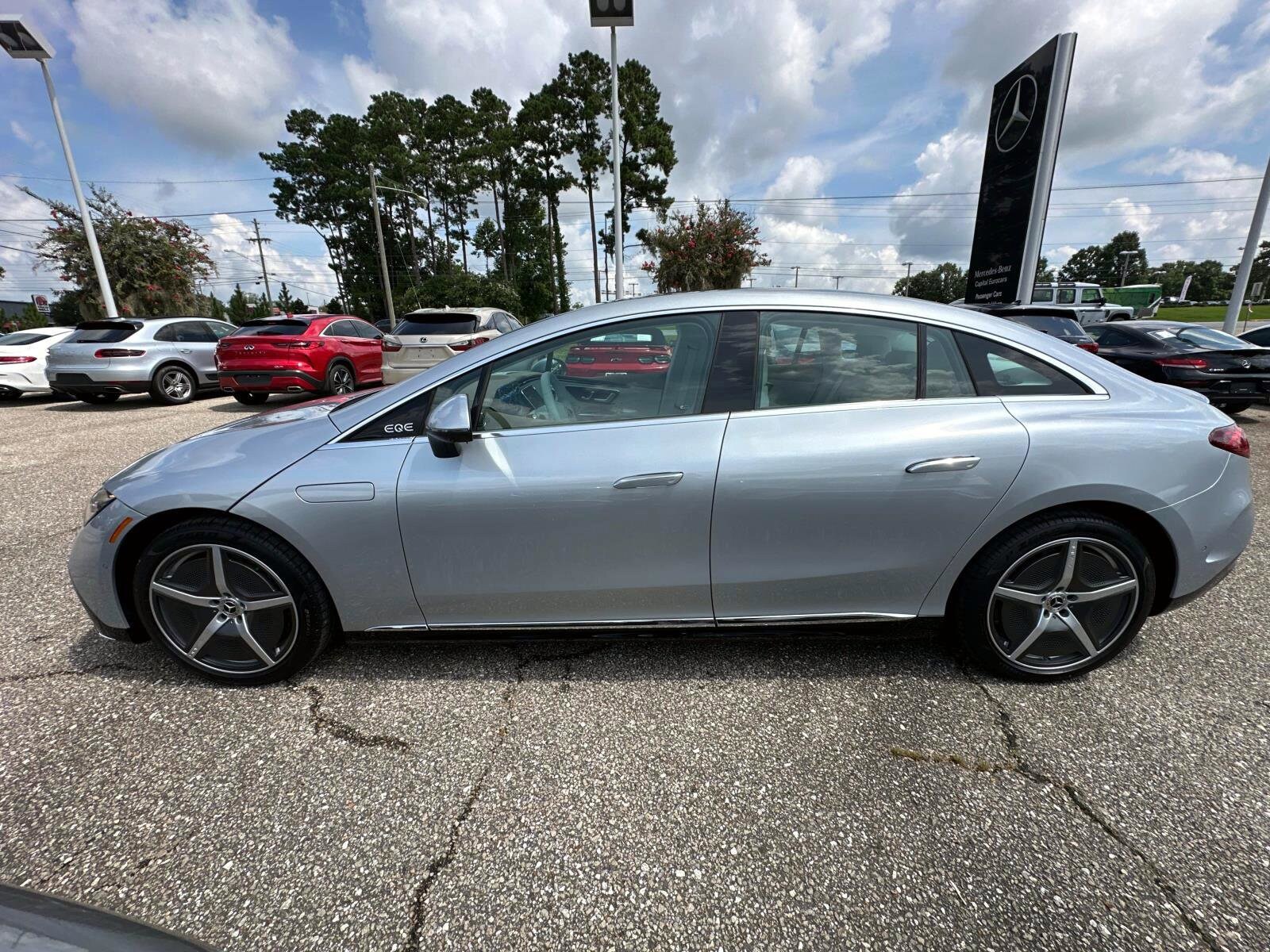 2024 Mercedes Benz EQE-Class Sedan photo 2