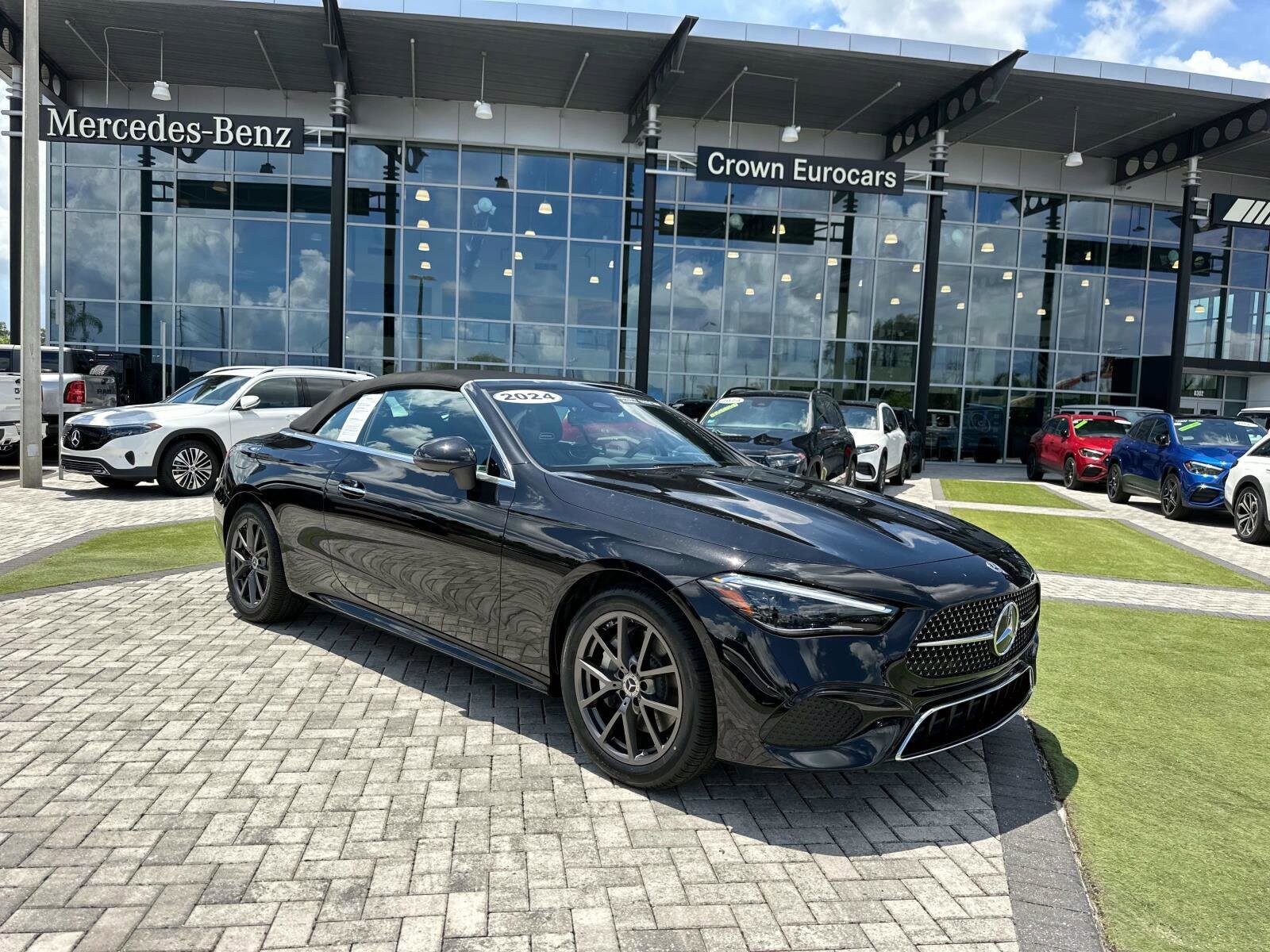 2024 Mercedes Benz CLE 300 4MATIC Cabriolet photo 2