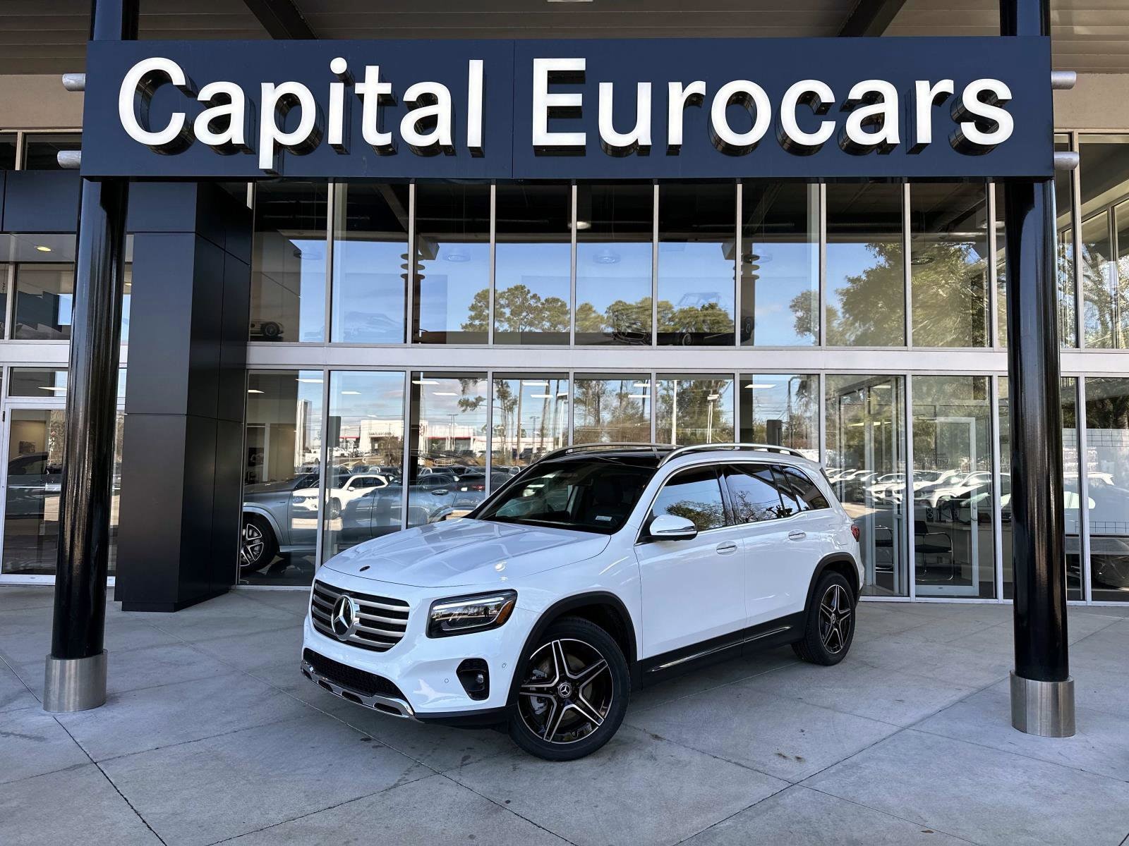 2026 Mercedes-Benz GLB GLB 250's photo