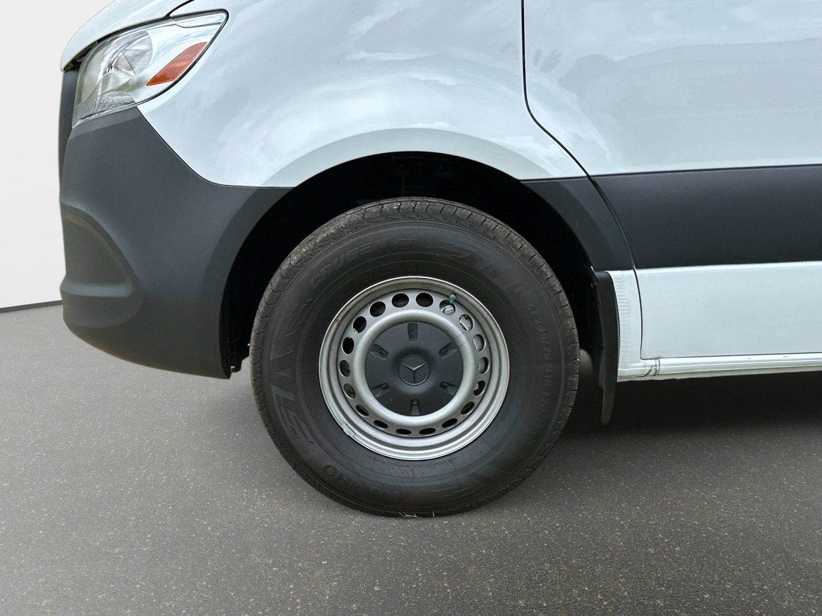 2025 Mercedes-Benz Sprinter Cargo Van Base - Photo 10