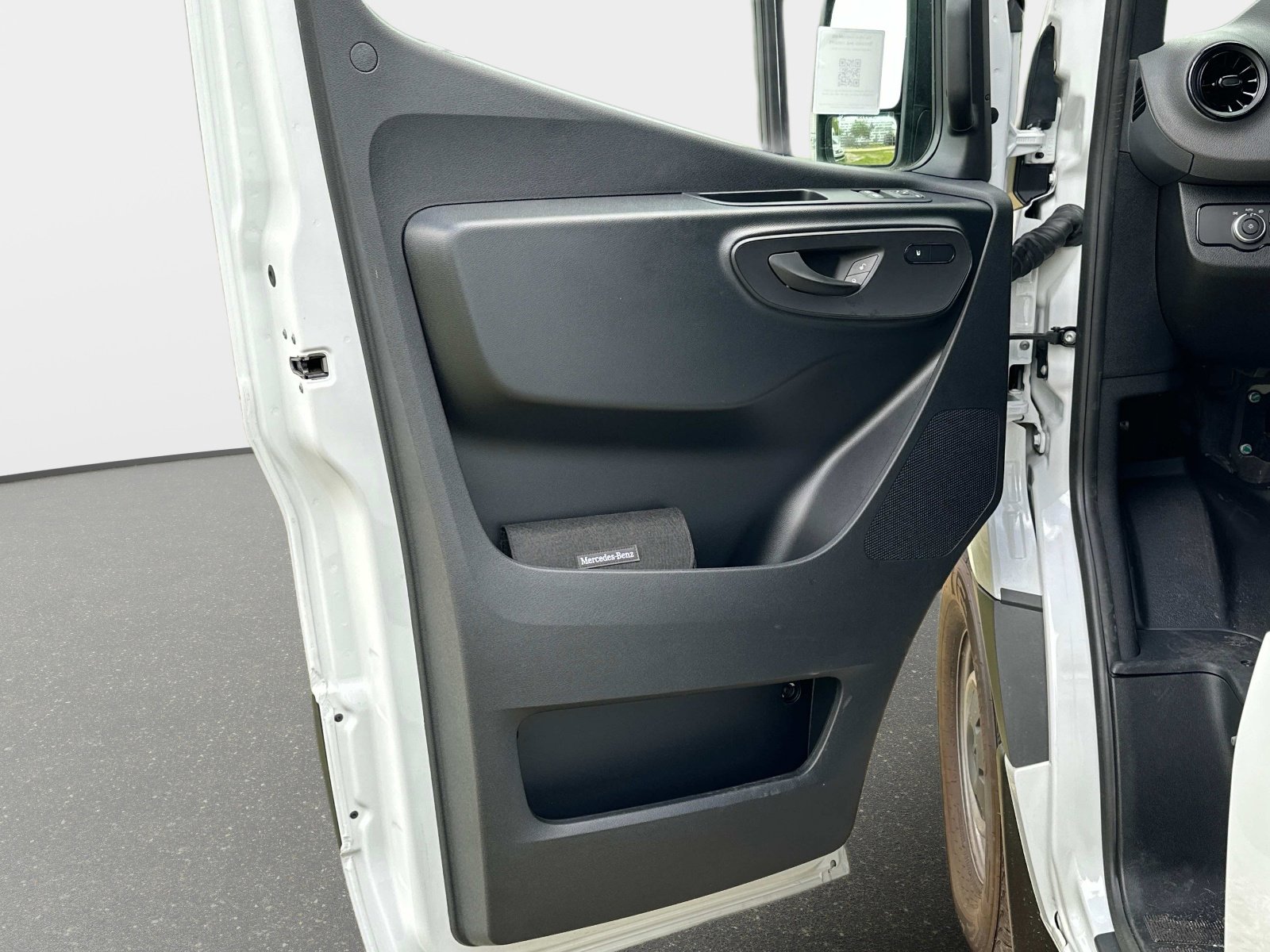 2025 Mercedes-Benz Sprinter Cargo Van Base - Photo 13
