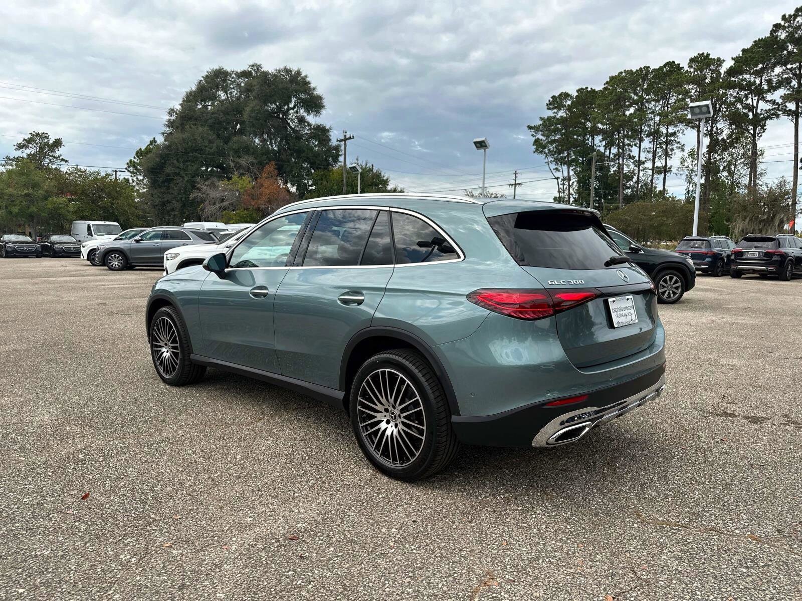 2026 Mercedes Benz GLC 300 photo 3