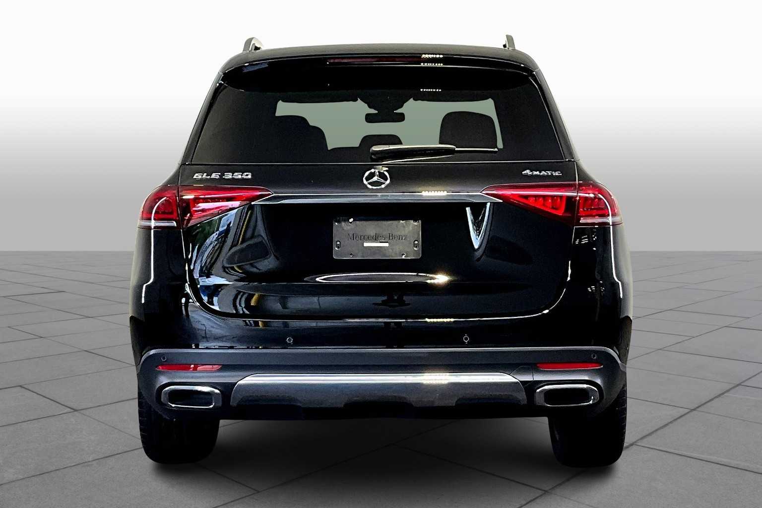 2022 Mercedes Benz GLE 350 4MATIC photo 4
