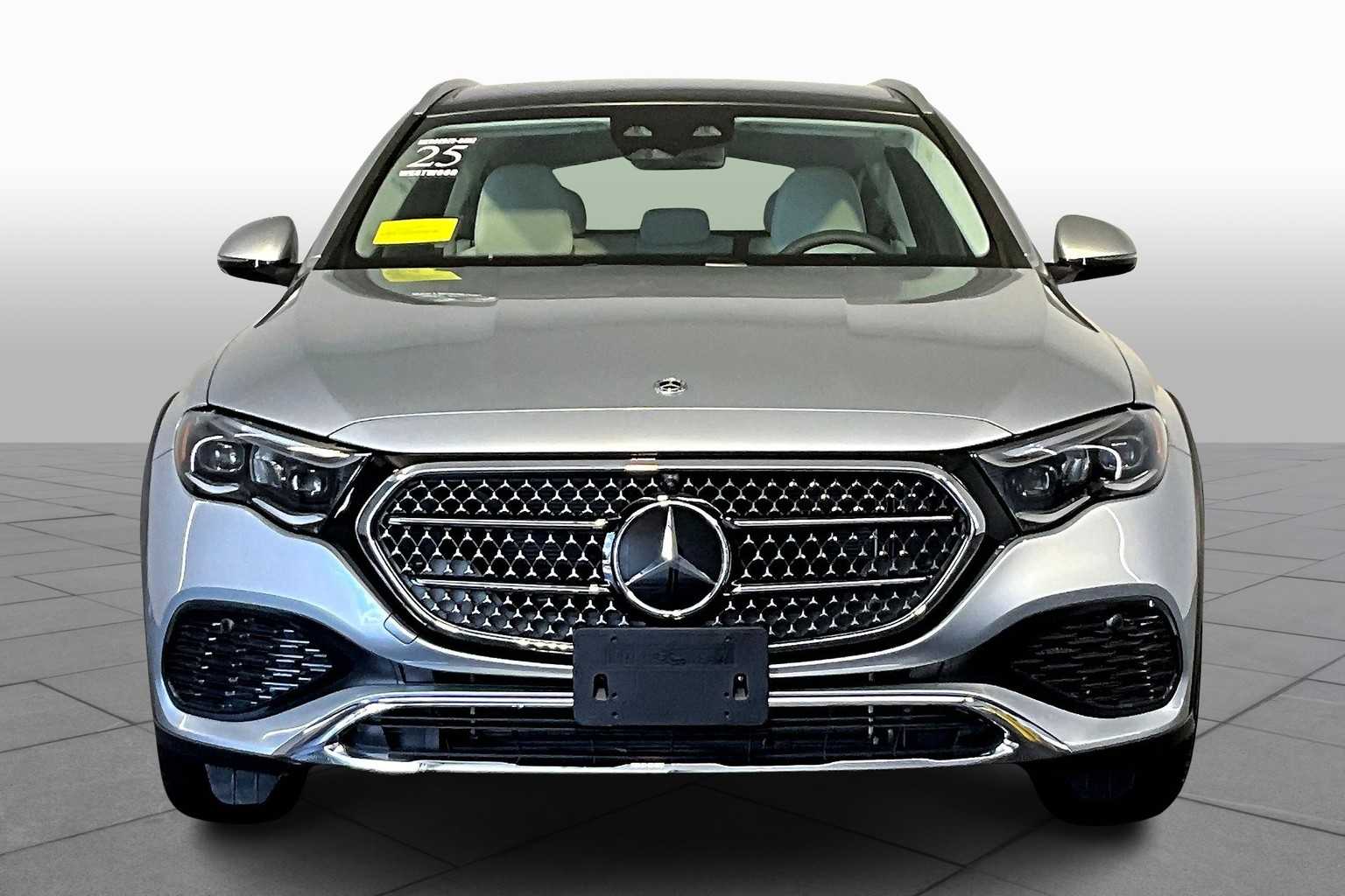 2025 Mercedes Benz E 450 4MATIC All-Terrain Wagon photo 3