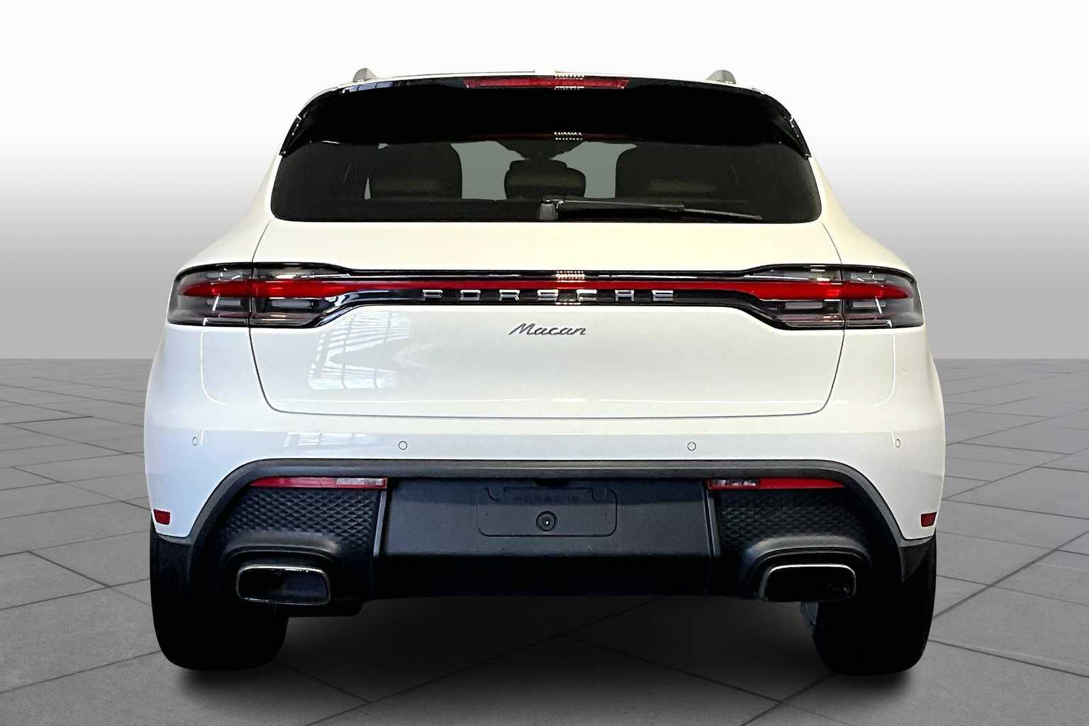 2022 Porsche Macan photo 4
