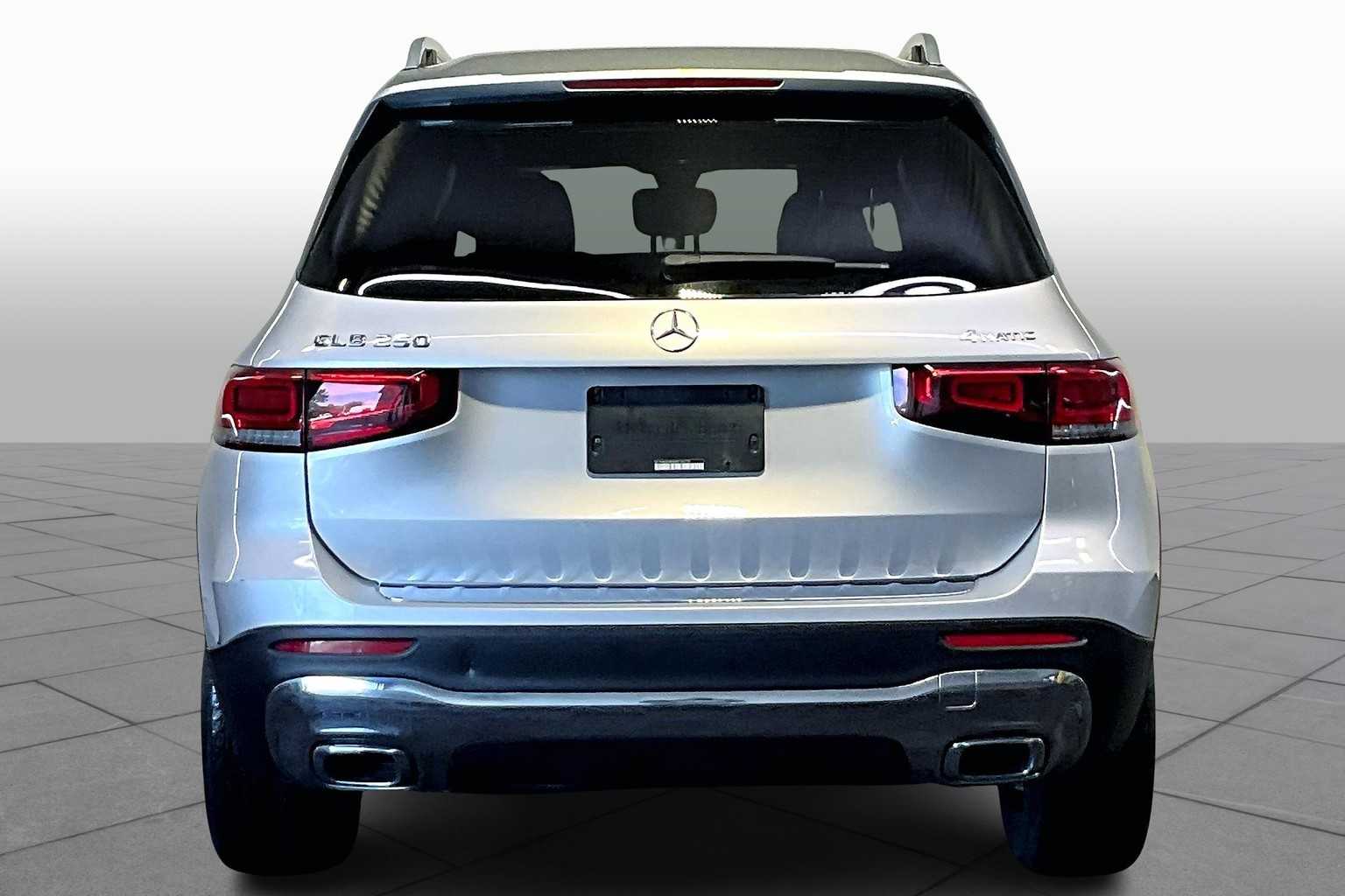 2021 Mercedes Benz GLB 250 4MATIC photo 4