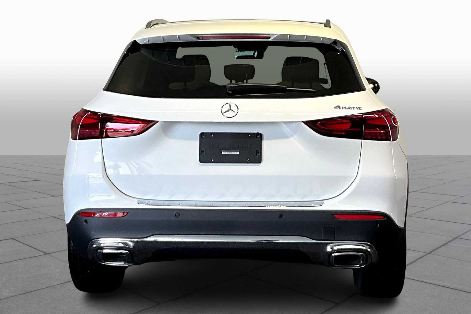 2025 Mercedes Benz GLA 250 4MATIC photo 3