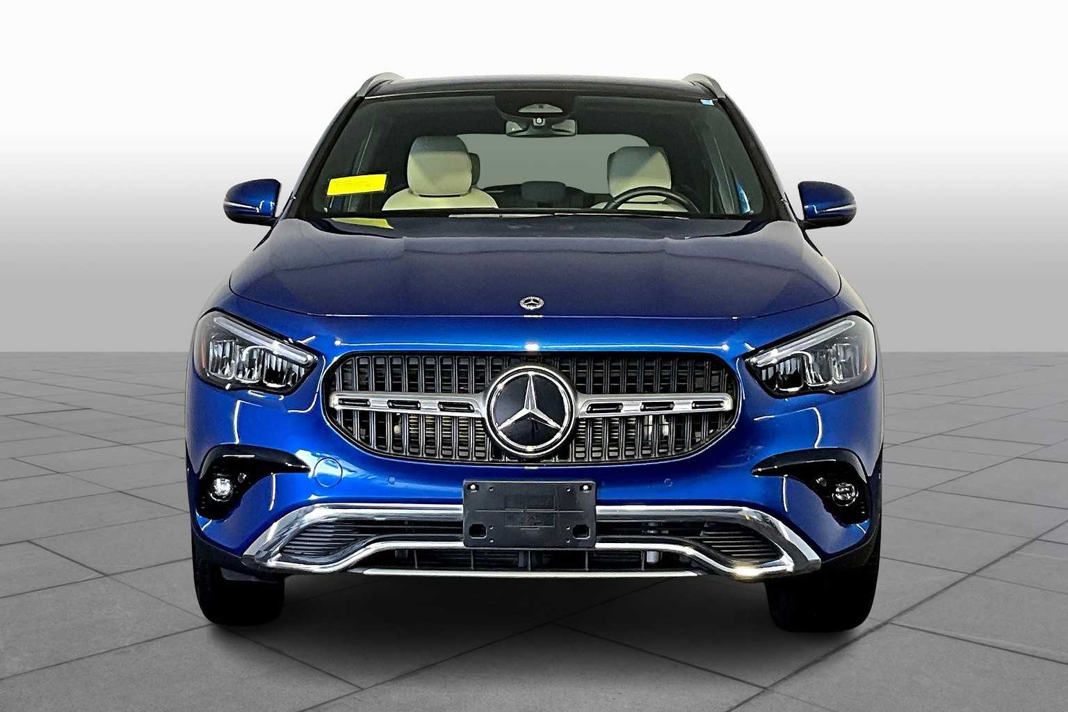 2025 Mercedes Benz GLA 250 4MATIC photo 2