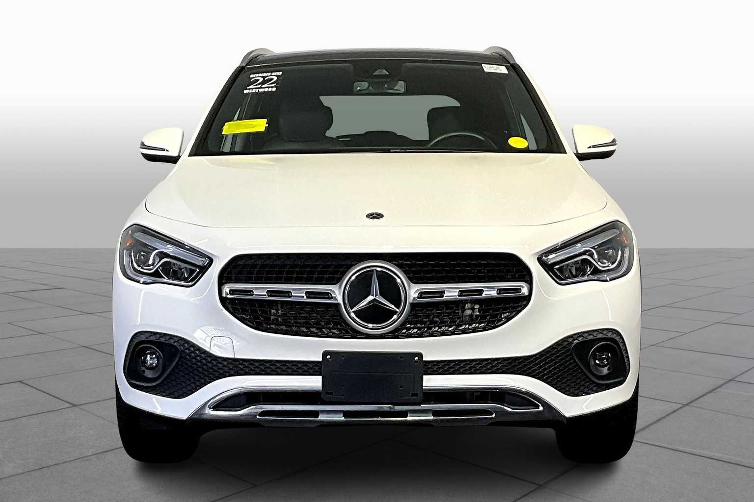 2022 Mercedes Benz GLA 250 4MATIC photo 3