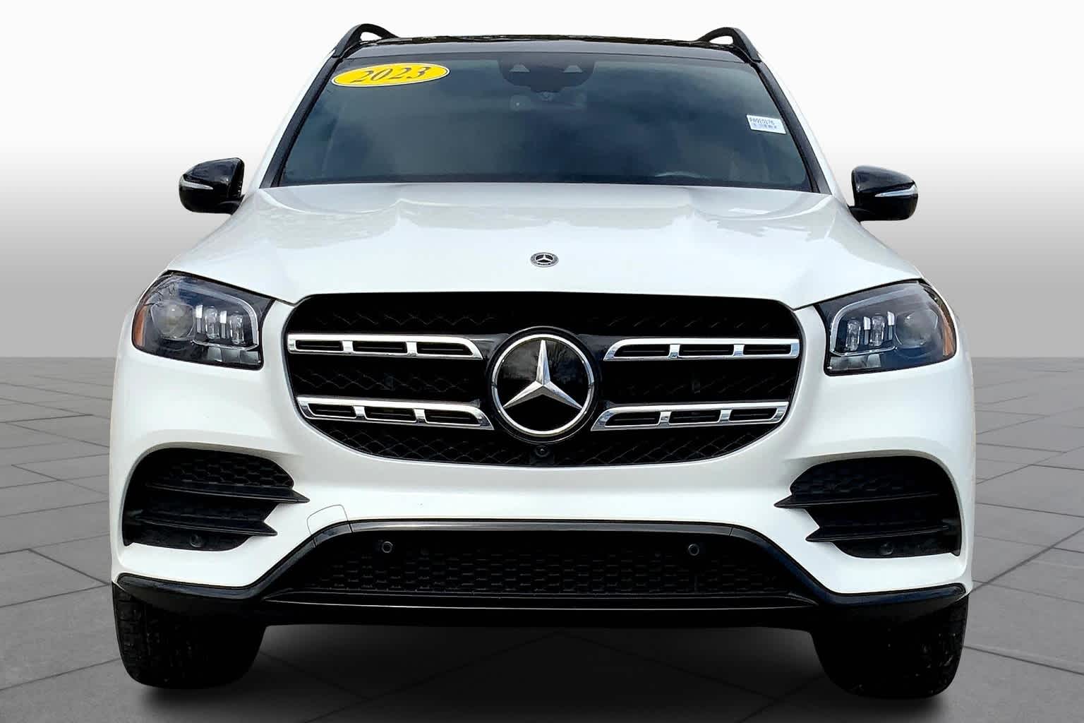 2023 Mercedes Benz GLS 450 4MATIC photo 3