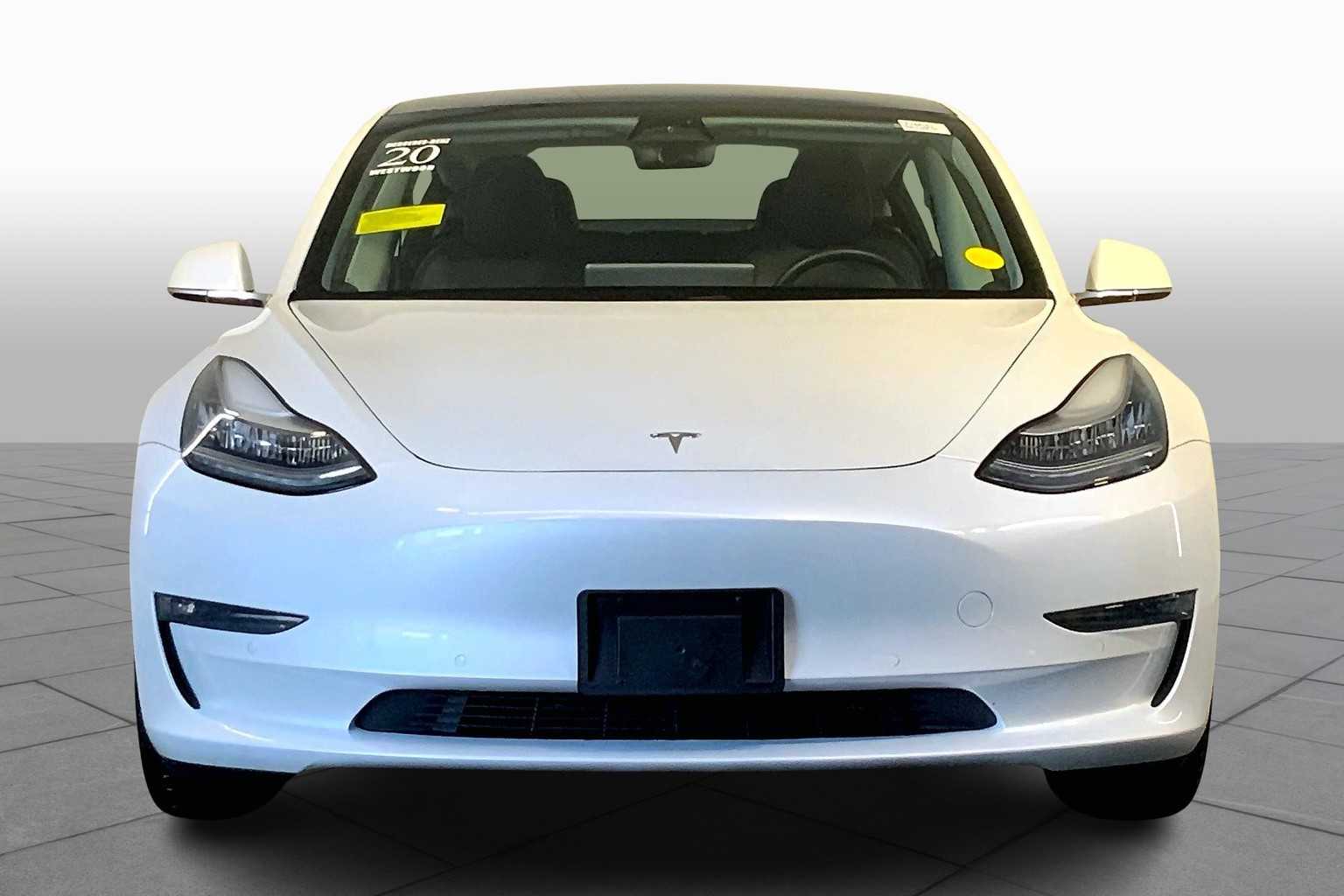 2020 Tesla Model 3 Long Range photo 3
