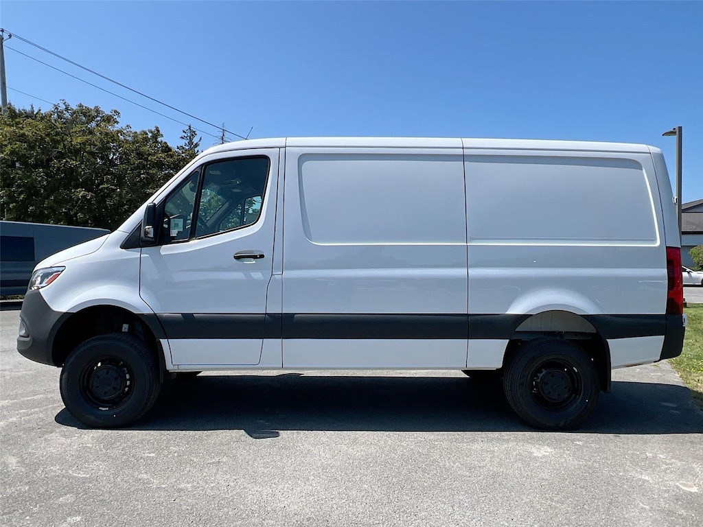 New 2025 Mercedes-Benz Sprinter 2500 Standard Roof 4-Cyl Diesel HO Van Cargo Van