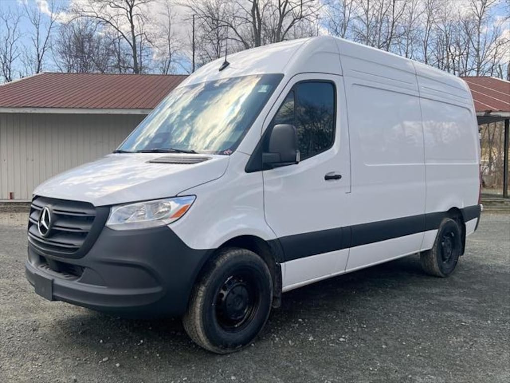 New 2025 Mercedes-Benz Sprinter 2500 Standard Roof 4-Cyl Diesel HO Van Cargo Van