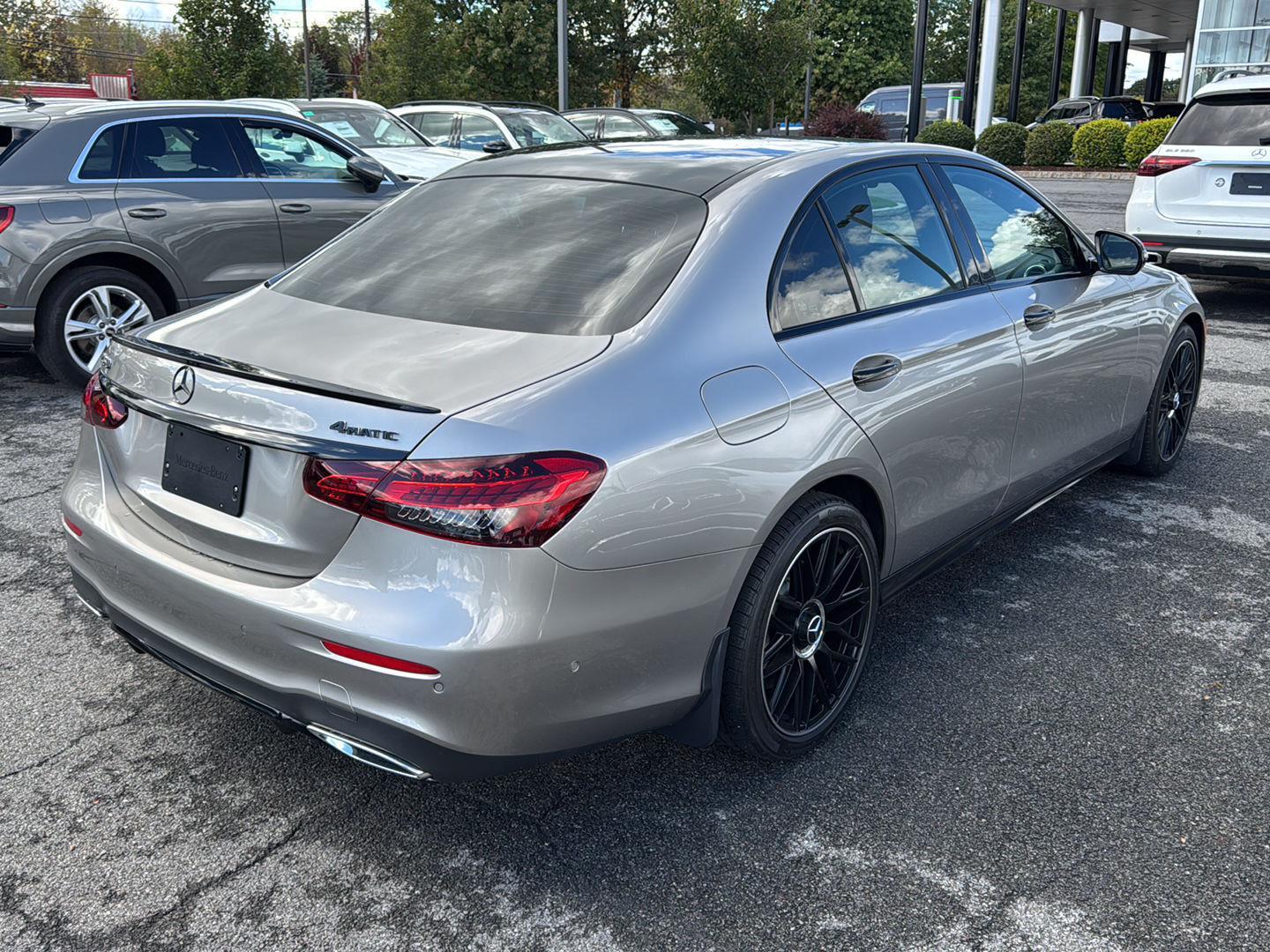 2022 Mercedes Benz E 450 4MATIC photo 3