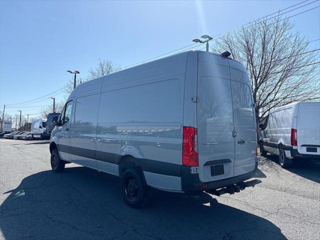New 2025 Mercedes-Benz Sprinter 2500 High Roof 4-Cyl Diesel HO Van Cargo Van
