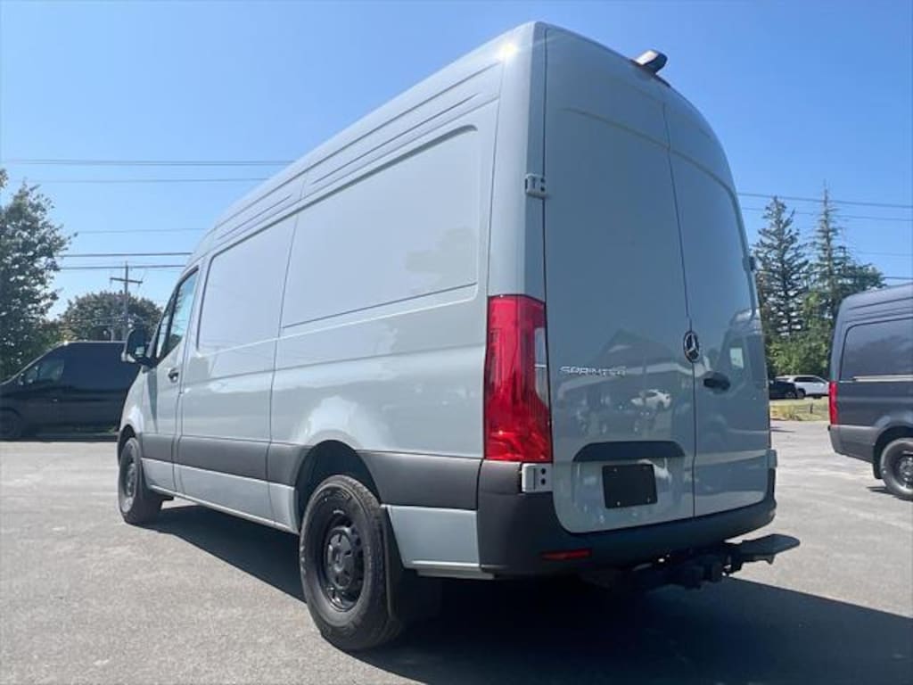 New 2025 Mercedes-Benz Sprinter 2500 Standard Roof 4-Cyl Diesel HO Van Cargo Van