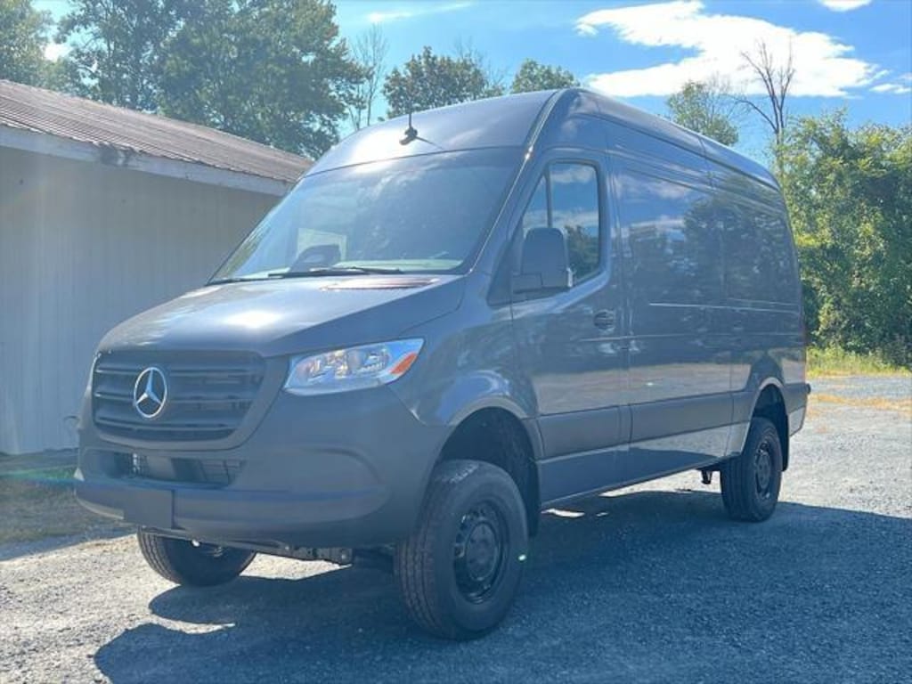 New 2025 Mercedes-Benz Sprinter 2500 Standard Roof 4-Cyl Diesel HO Van Cargo Van