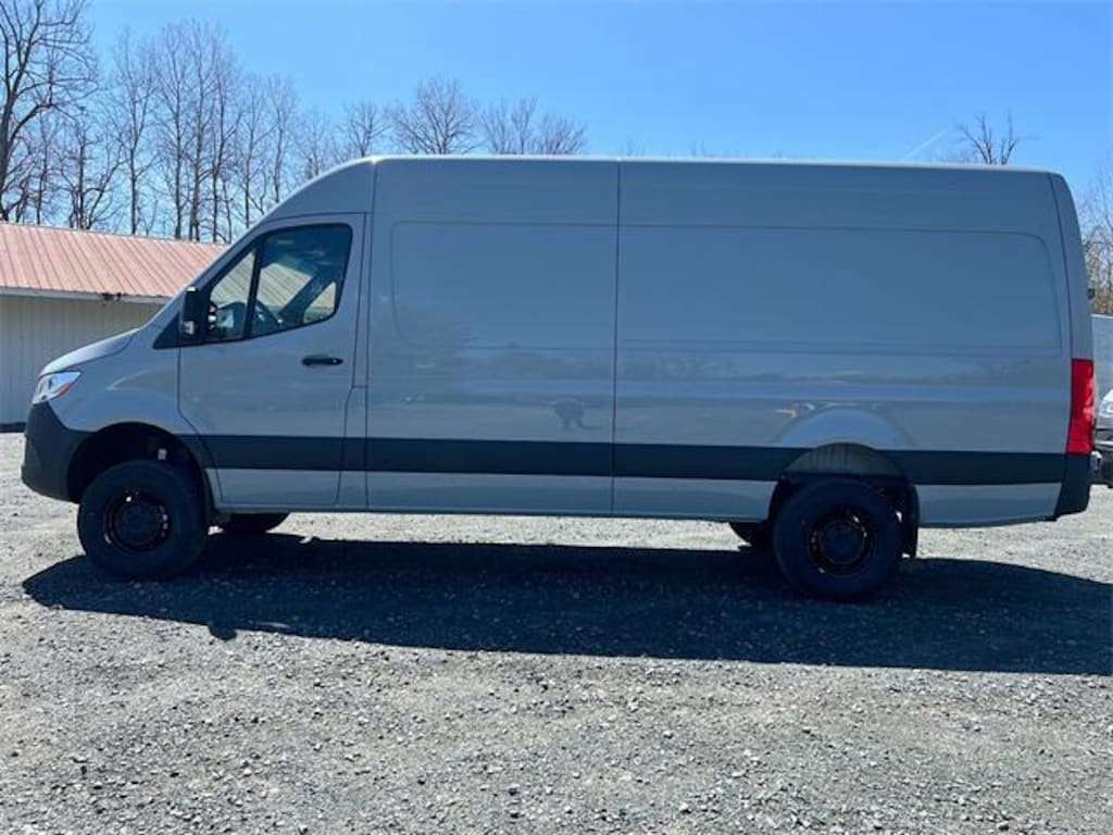 New 2025 Mercedes-Benz Sprinter 2500 High Roof 4-Cyl Diesel HO Van Cargo Van
