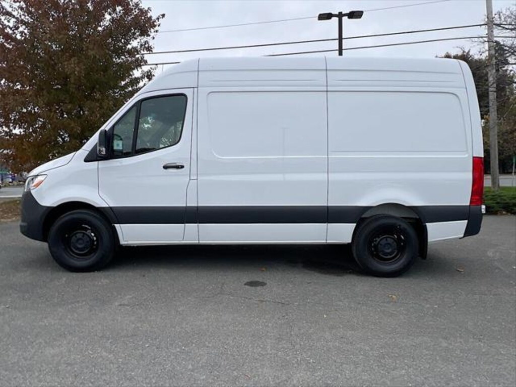 New 2026 Mercedes-Benz Sprinter 2500 Standard Roof 4-Cyl Diesel HO Van