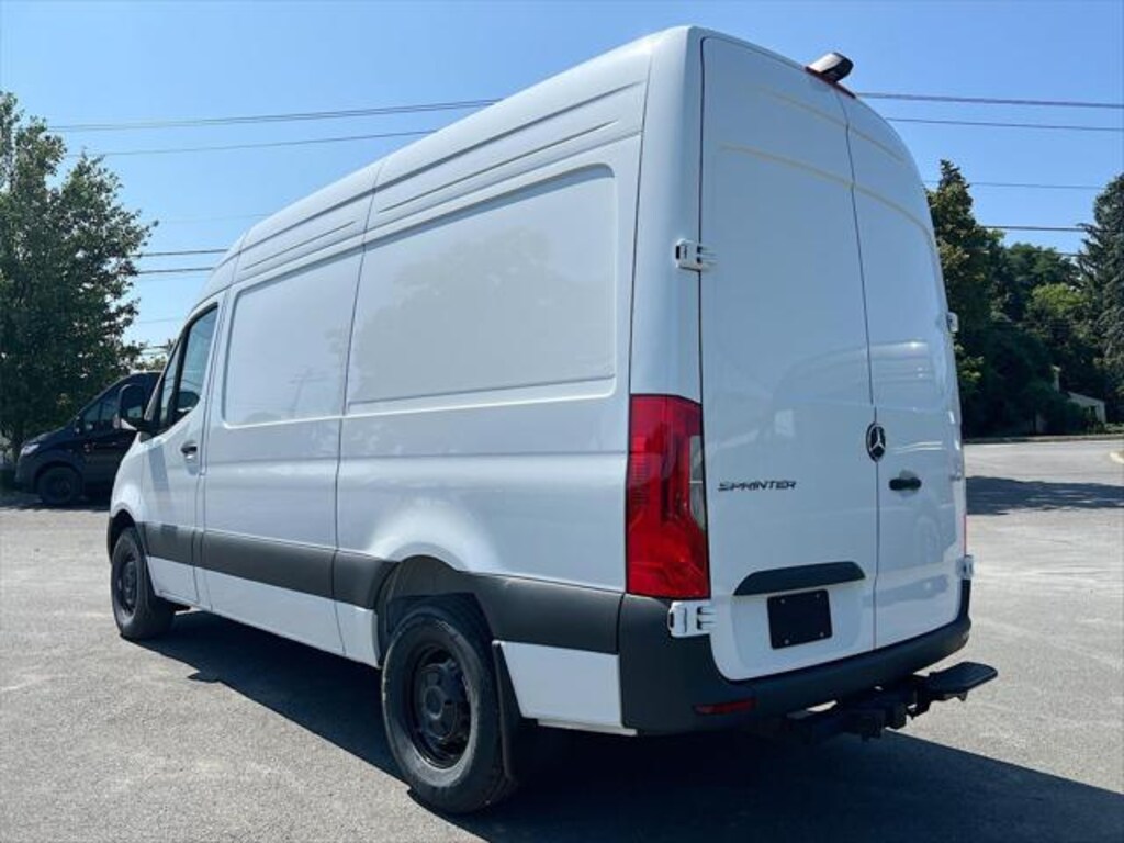 New 2025 Mercedes-Benz Sprinter 2500 Standard Roof 4-Cyl Diesel Van Cargo Van