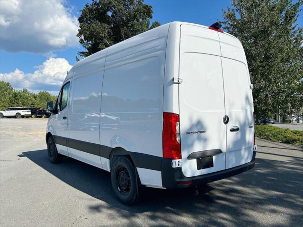New 2025 Mercedes-Benz Sprinter 2500 Standard Roof 4-Cyl Diesel HO Van Cargo Van