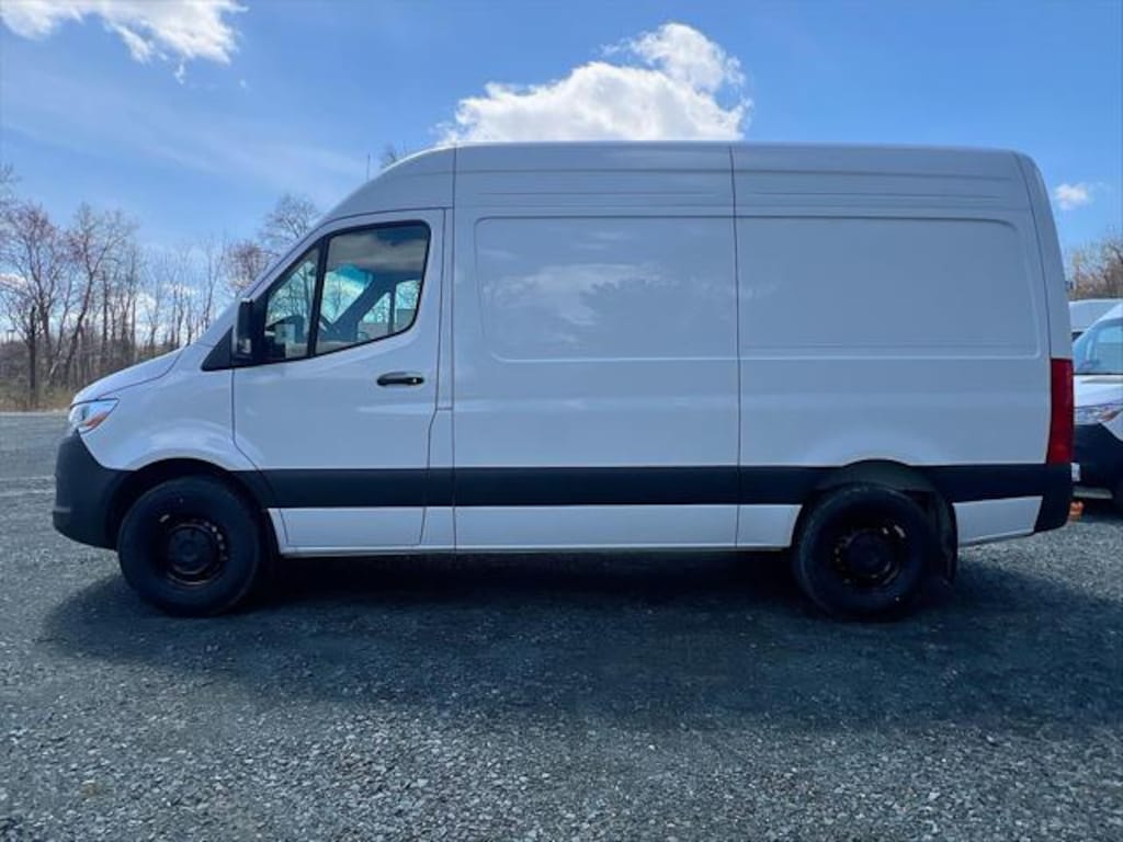 New 2025 Mercedes-Benz Sprinter 2500 Standard Roof 4-Cyl Diesel HO Van Cargo Van