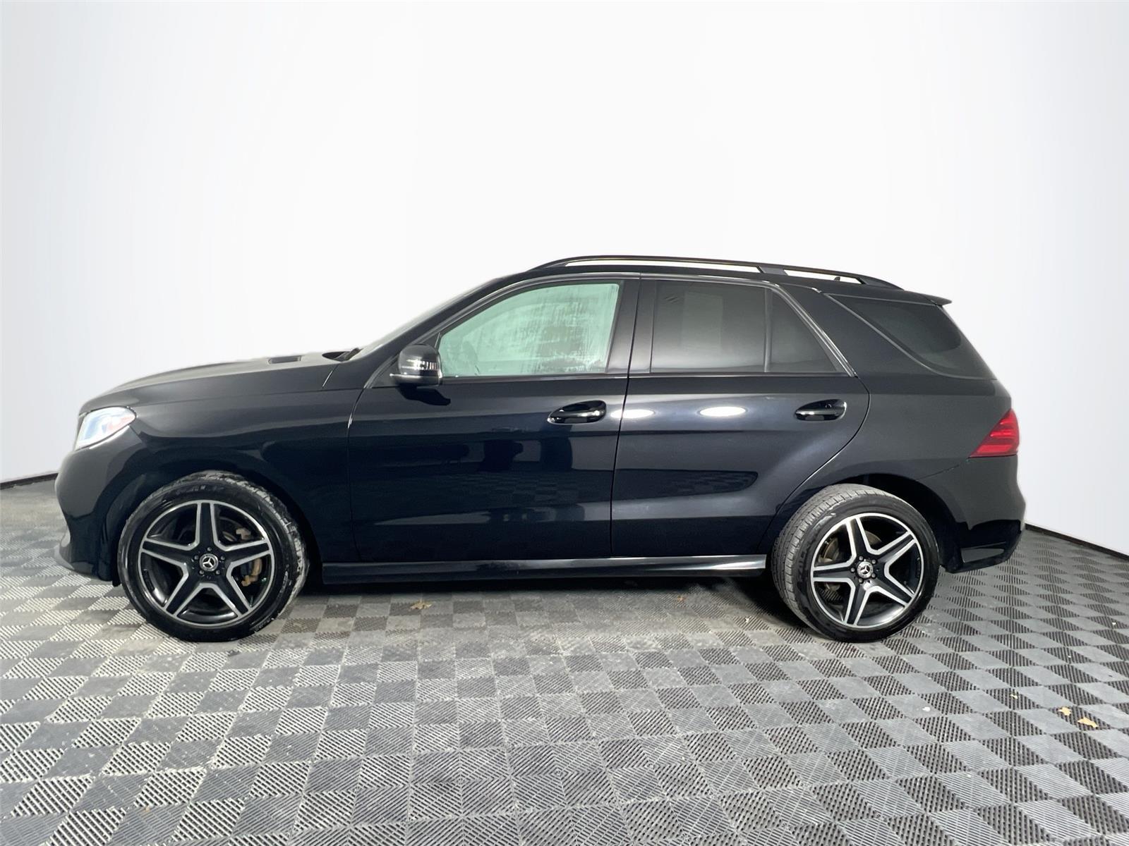 2017 Mercedes Benz GLE 350 photo 3