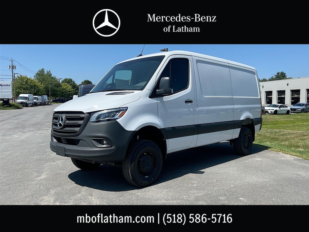 New 2025 Mercedes-Benz Sprinter 2500 Standard Roof 4-Cyl Diesel HO Van Cargo Van